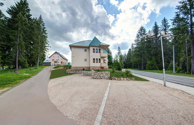 Apartmani Bijelic - Photo 25