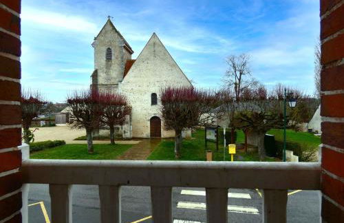 Escapade Paisible: Gîte pour 8 à Saint-Hilaire-sur-Yerre, Jardin Clos, Proche Chateaudun et Chartres - FR-1-581-131 - Foto 18