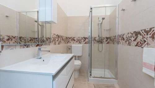 dRooms. - Foto 3, Shower