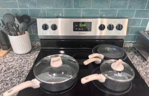 The Harmony Suite Near UF Shands & Downtown - Photo 13