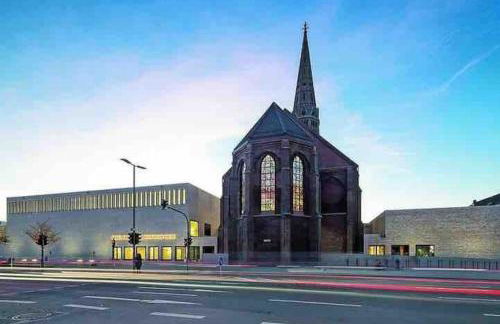 Suburban Jungle - Foto 66