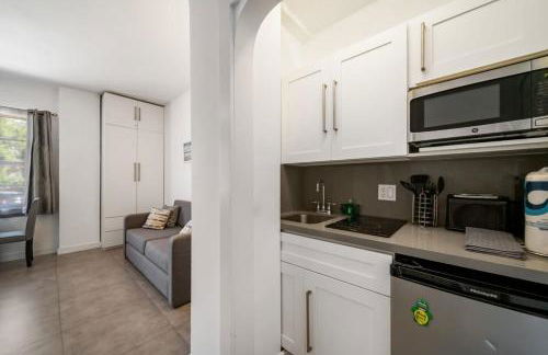 Beach Bae -Deco Studio Steps from the Ocean - Foto 4