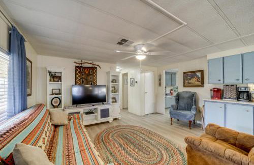 Near Hiking and Wineries Charming Camp Verde Home! - Foto 5