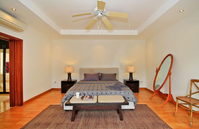 Pattaya Sunset Villa 4 Bedroom Sleeps 8 - Foto 8