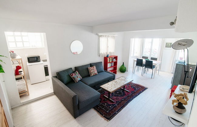 Jolie Bré - Photo 1