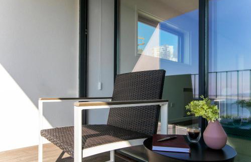 LovelyStay - Luxury 2BR Duplex Apartment in Foz Porto - Foto 26