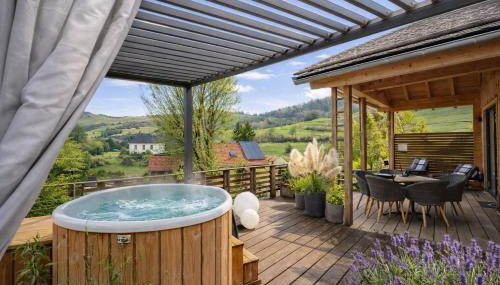 HUS - Chalet Lodges - Photo 1