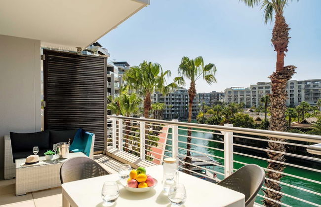 Stylish Retreat With Marina Views at Juliette 307 - Foto 1