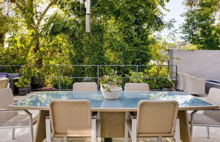 LA Hillside Retreat w Pool Views Fire Pit Outdoor Lounging Casa Bellagio by AvantStay - Foto 51