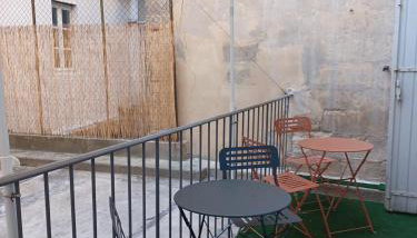 Avignon hyper centre Appartement terrasse 2 chambres - Foto 1