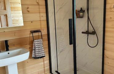 Woodlands Luxury Lake Log Cabin - Vetiver Villa - Foto 39