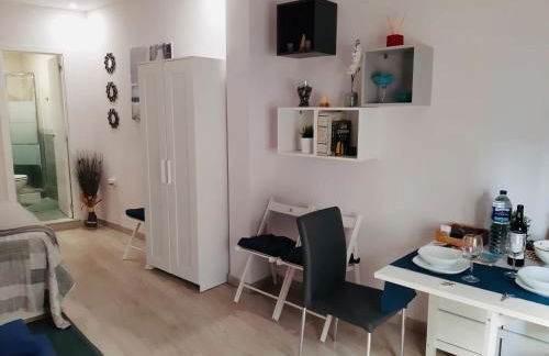 La Joya de la Caleta. A 60 mts playa. - Foto 5