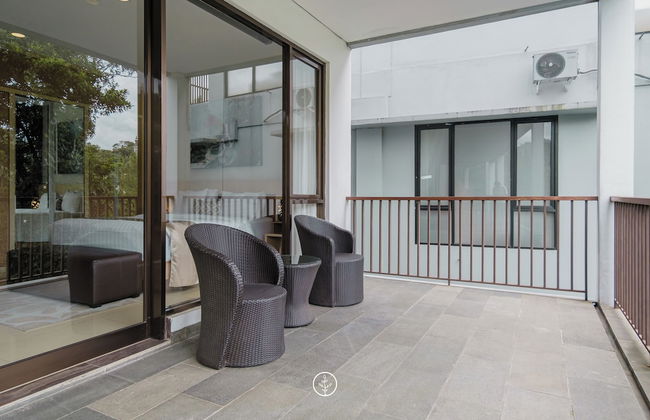 Mentari Hill View 8 BR heated pool and movie room - Photo 23