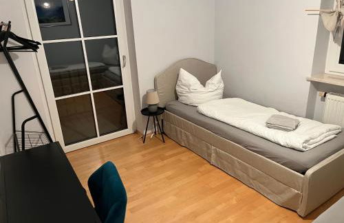 Modern eingerichtete Wohnung mit 2 Schlafzimmern - Photo 11