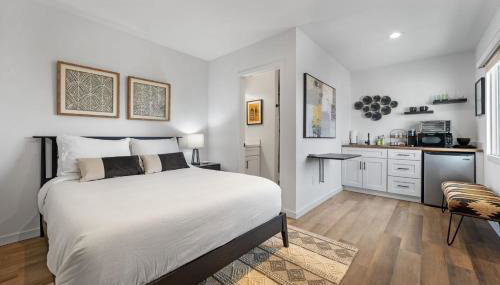 South O Bungalow 9 - Deluxe Work and Stay Queen Studio + Patio - Foto 4