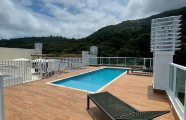 A 350 metros Praia Toninhas - Foto 6