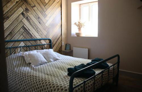 Le Vieil Home, au pied de la cité médiévale - Foto 9