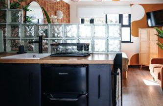 70s Hideaway Guest Studio for 2 I Private I Self Contained I Near Cardiff - Photo 17