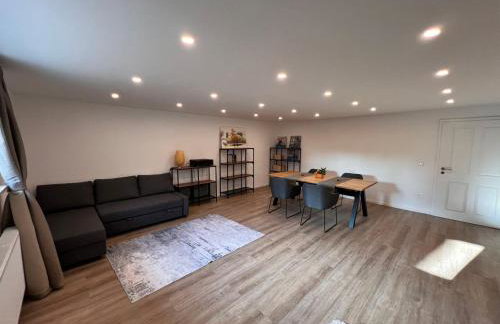 Neu! Große Ferienwohnung 3 Zimmer mit Küche und Bad, 90 qm mit Netflix und PS5 - Photo 13