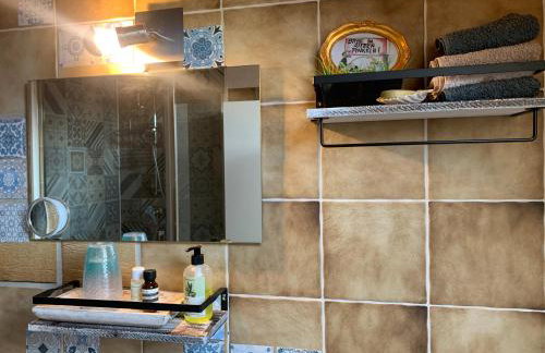 Vintage Apartment WOLF im Wadrilltal - Balkon Garten - Foto 8