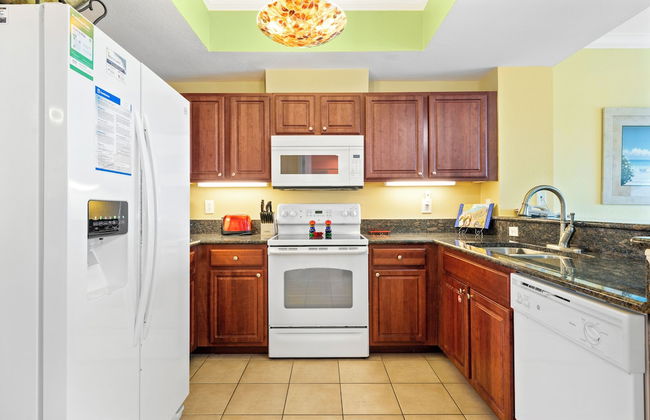 Crystal Tower Comfort Condos by Hosteeva - Photo 51