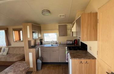 Singh&Leite Family Caravan Sleeps 6 - Foto 11