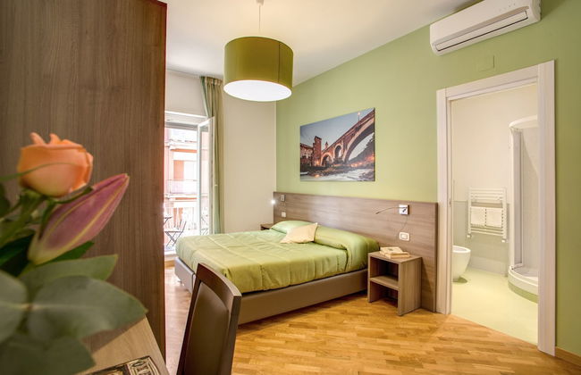 Vatican Rooms Cipro - Foto 8