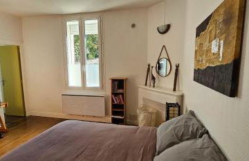 Appartement F2 Orléans 42m2, parking, 4 couchages et lit bébé - Foto 8