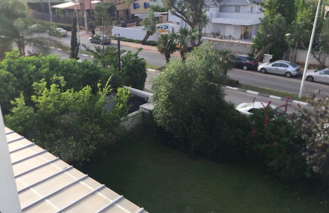 Villa with Garden near Beach - Photo 14