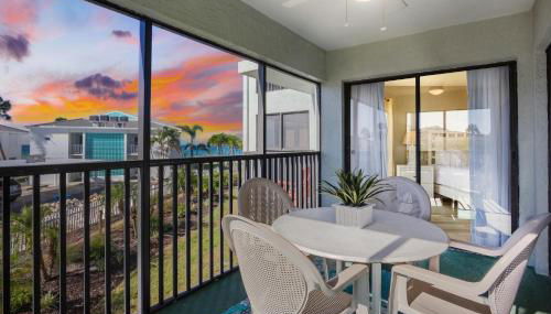 Sun Plaza West Unit 110 - Foto 2