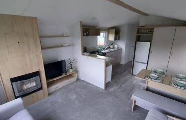 Woofles Luxury Caravan at Knaresborough Lido - Foto 14