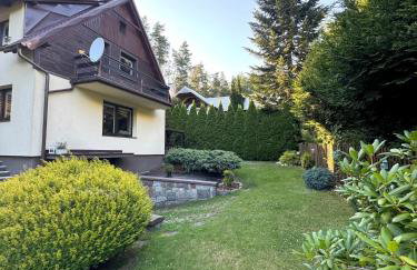 Domek nad Jeziorem Trzechowskim w lesie letniskowy na wsi - Foto 2