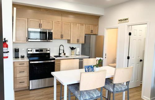 Comfy Cozy 2BD-2BA apt in Federal Hill - Photo 6