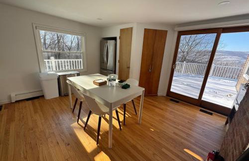 Cozy 3BR Home - Hudson Valley views near Woodbury Commons - Foto 16
