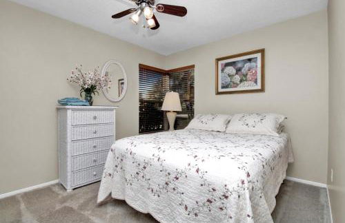 Pet Friendly Canal Front 3-Bedroom Grand Villa with Pool, Linai and Dock - Foto 5