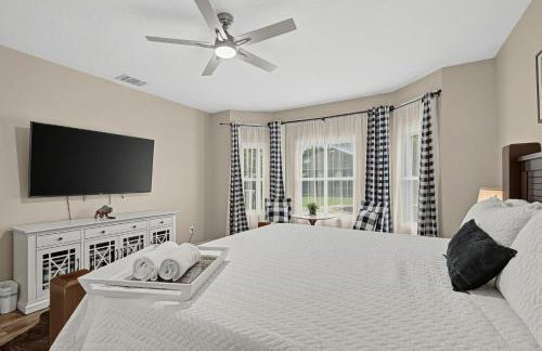 Spacious 5BR l River Float l Pool l Fire Pit - Foto 16