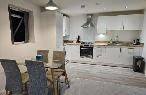 8 mins walk City Centre, Birmingham University, 20 mins walk Edgebaston stadium, 1 Bed Spacious Apartment - Foto 3