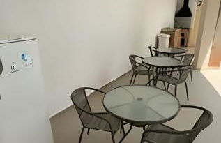 Apartamento completo, com vaga, varanda e piscina - Foto 5