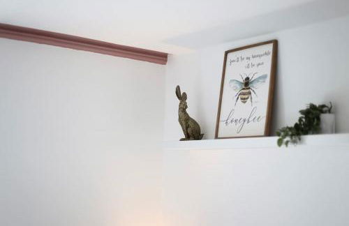 The Hot Tub Townhouse by Holiday Heim - Photo 11