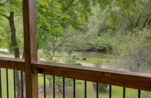 Sylva Riverfront Cabin Near WCU Pet-Friendly! - Foto 26
