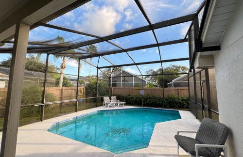 270 - Gracious 3 Bedroom Home Near Disney with Pool - Foto 14