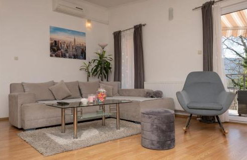 Amazing Home In Vrgorac With Wifi - Photo 3