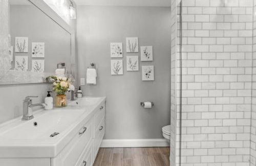 Zestlife-LuxuryEscape-ThemedRooms-Pool-GameRoom - Foto 17