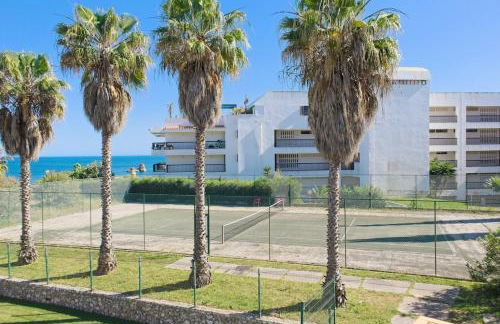 NOVO! Apartamento junto à praia com piscina - Foto 14