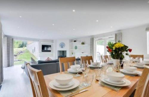 Priory House; sleeps 6-20 - Foto 10