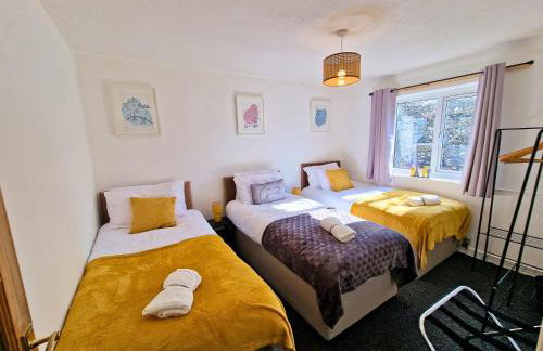 Spacious & comfy Home- very close to NEC Birmingham ,HS2 & Airport- Perfect for contractors & groups- free parking & Fast WiFi - Foto 4