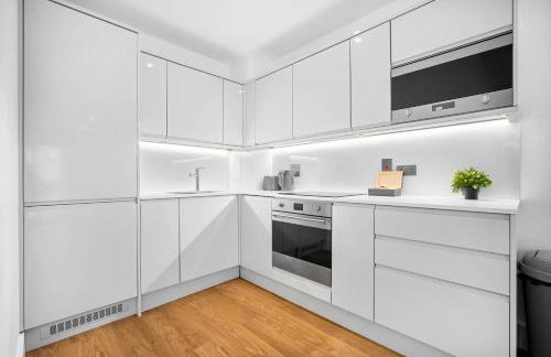 Luxury Apartment - Balcony - City Centre - Fast WiFi - Netflix 403D - Foto 3