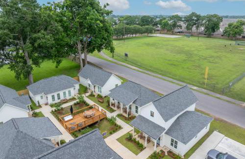 New Breezy Cottage - King Bed - Mini-Golf - Park - Foto 11