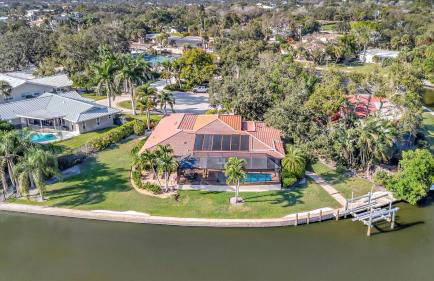 Siesta Key Beach Waterfront Home with Kayaks and Bikes - Foto 8