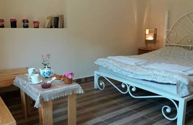 Arami Guesthouse - Photo 6